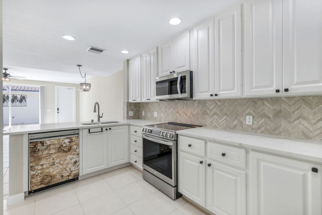 14676 Escalante Way, Bonita Springs, FL 34135