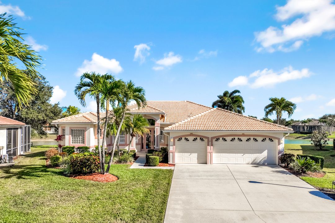 598 Grand Rapids Blvd, Naples, FL 34120