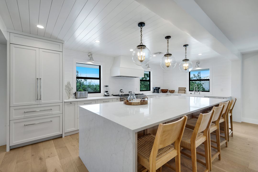 24 Beach Homes, Captiva, FL 33924