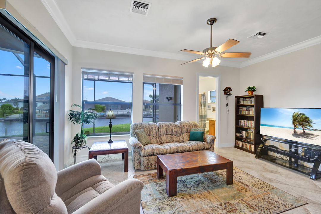 2801 SW 33rd St, Cape Coral, FL 33914