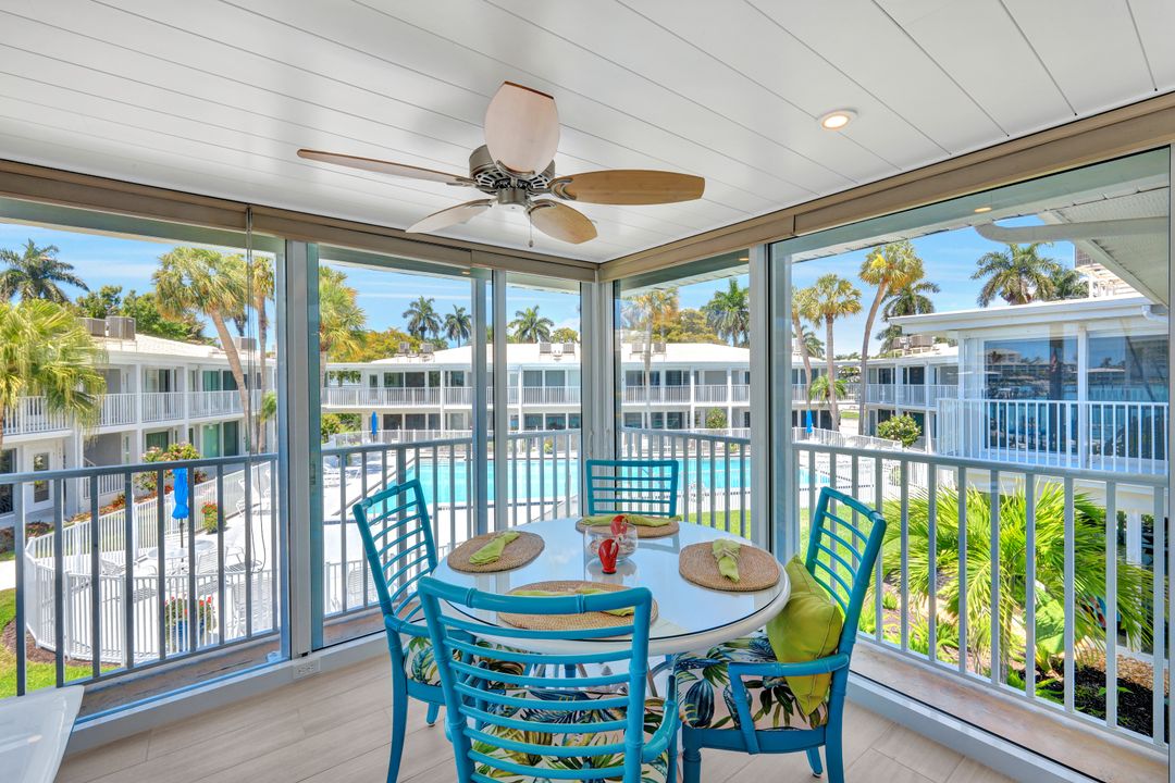 388 Harbour Dr #388, Naples, FL 34103