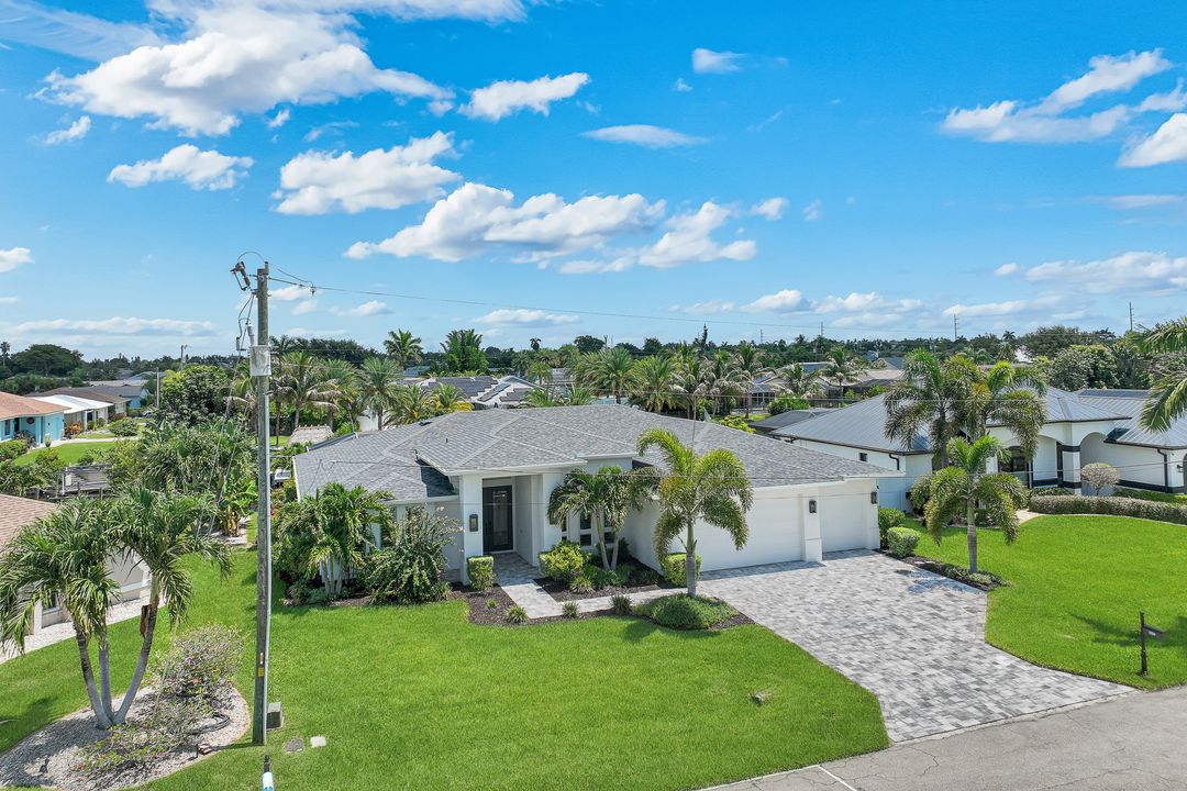 1319 SE 38th St, Cape Coral, FL 33904