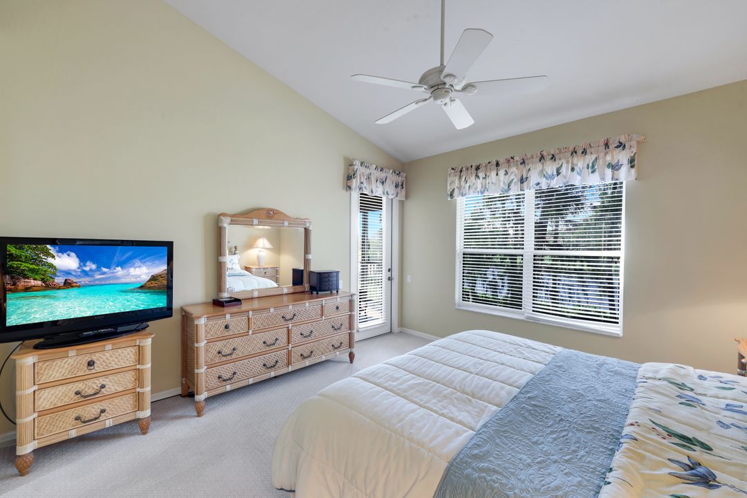 8470 Danbury Blvd #201, Naples, FL 34120