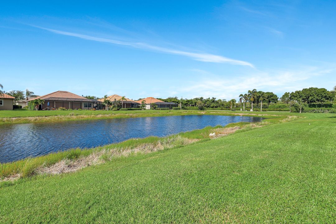 9693 Cobalt Cove Cir, Naples, FL 34120