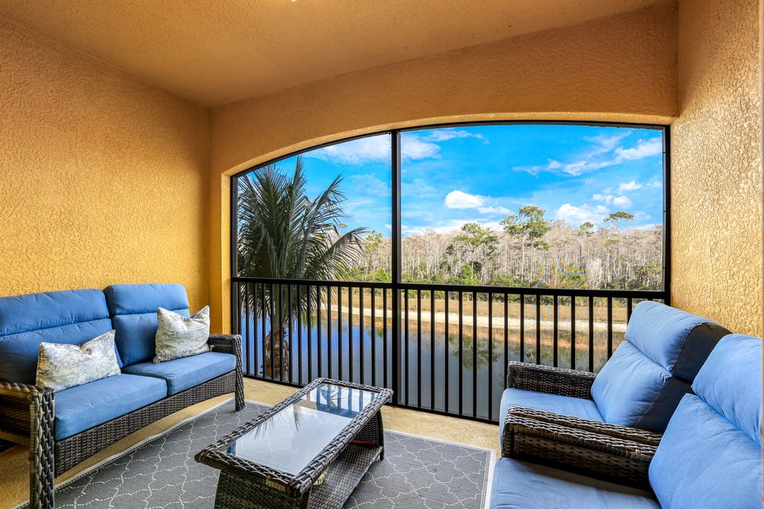 9590 Trevi Ct  #5334, Naples, FL 34113