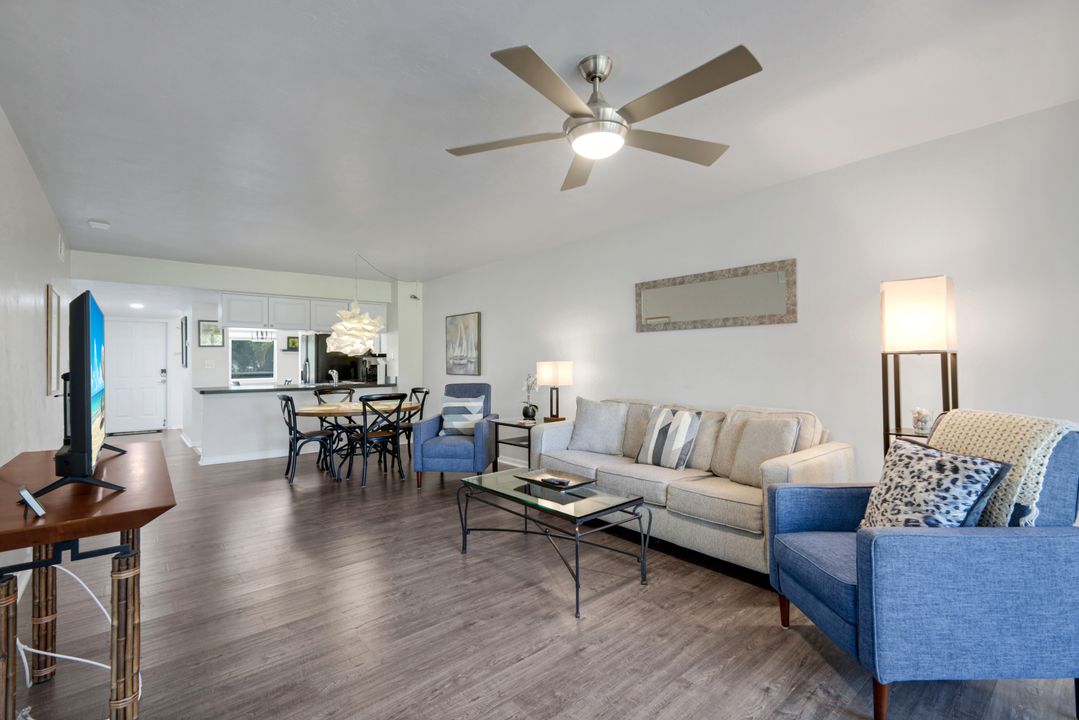 15161 Cedarwood Ln, Naples, FL 34110