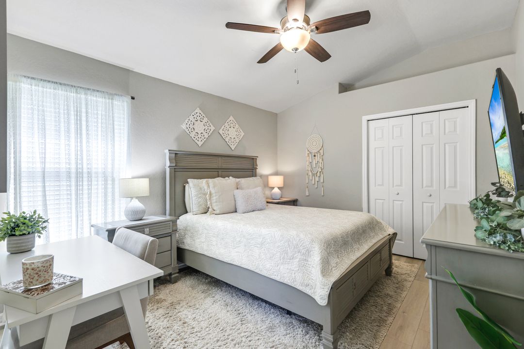 196 Skipping Stone Ln, Naples, FL 34119