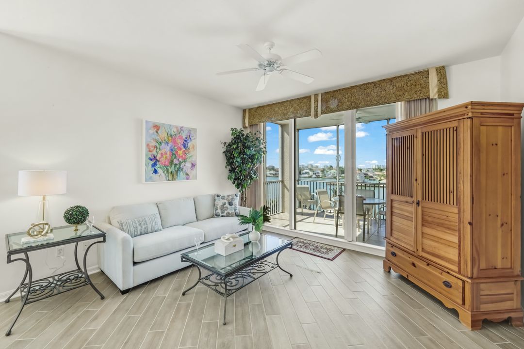 450 Launch Cir #501, Naples, FL 34108