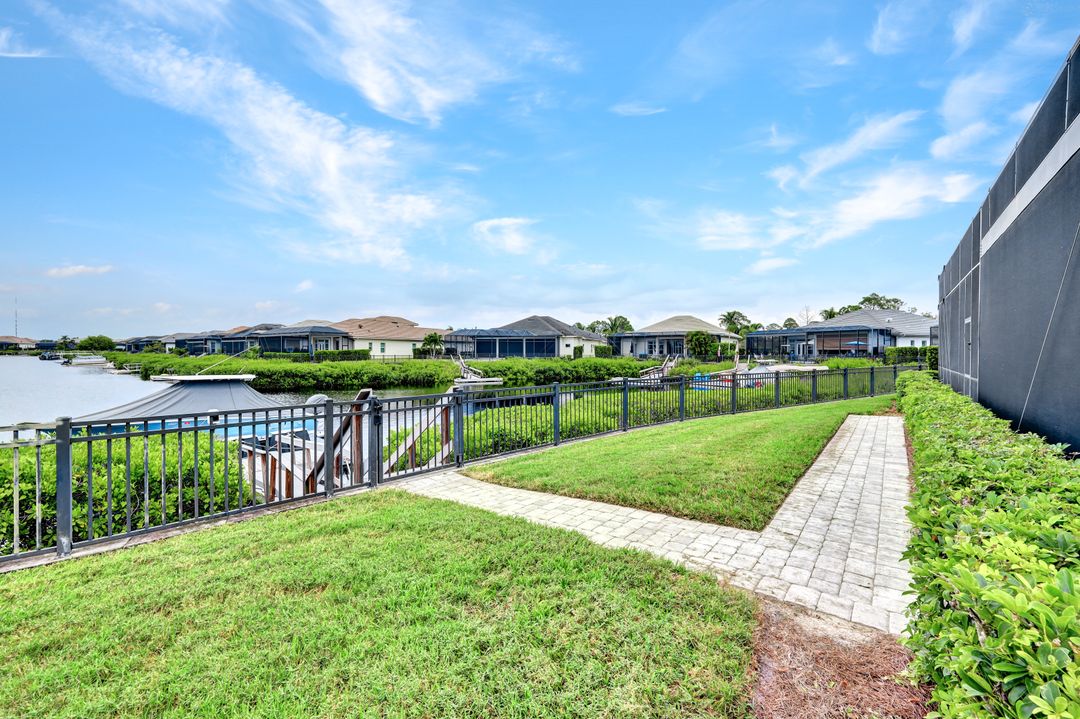17300 Hidden Estates Cir, Fort Myers, FL 33908