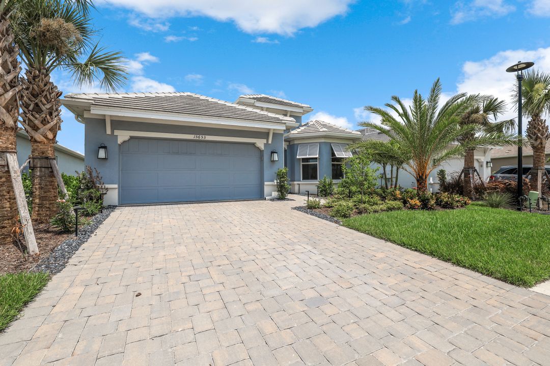 15653 Triesta Ln, Naples, FL 34114