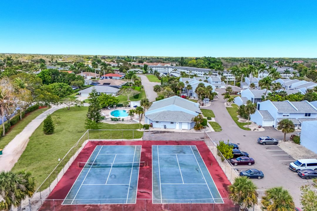 12 Watercolor Cir #12, Naples, FL 34113