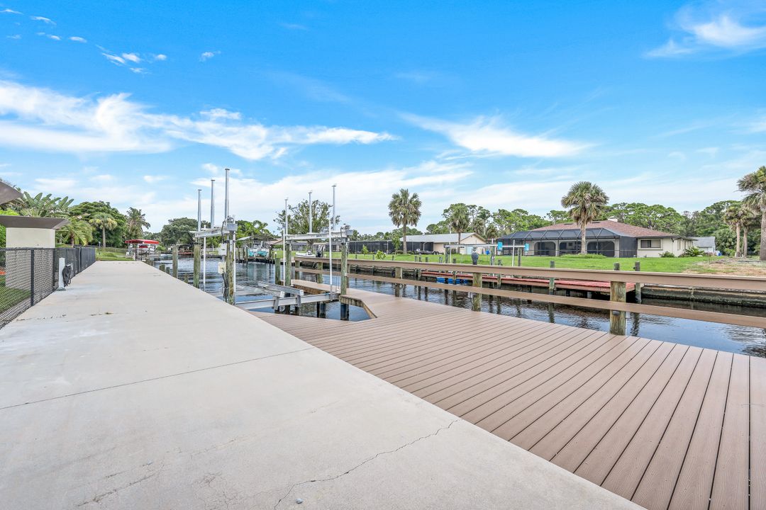 1838 Whitecap Cir, North Fort Myers, FL 33903