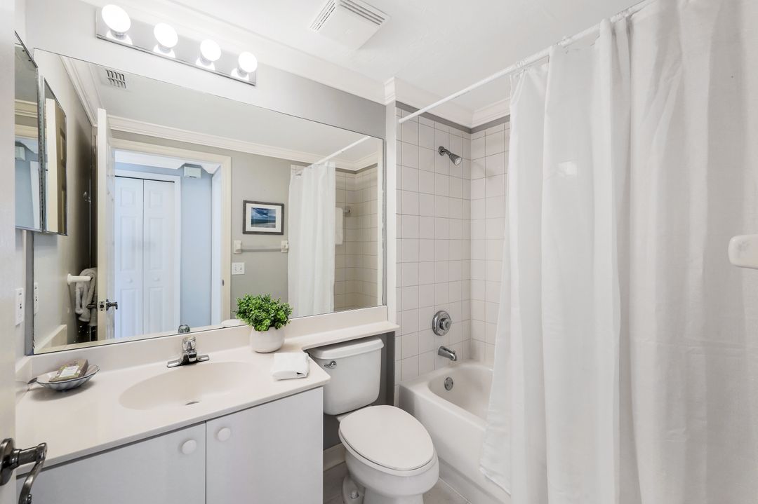 4970 Deerfield Way #103, Naples, FL 34110