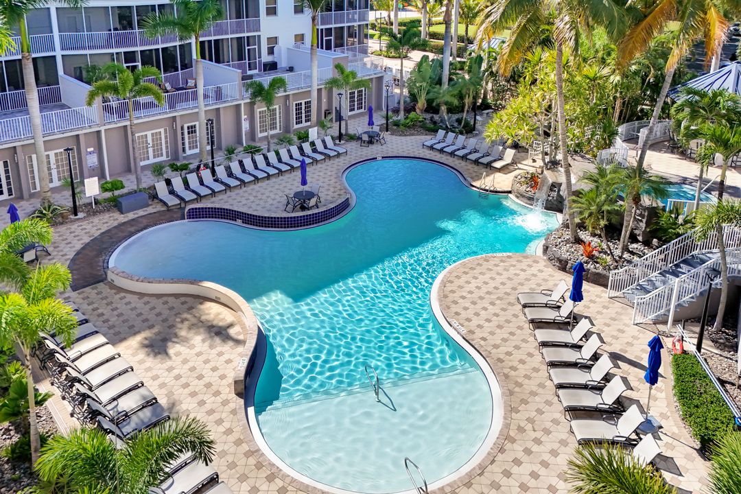 410 Flagship Dr #501, Naples, FL 34108