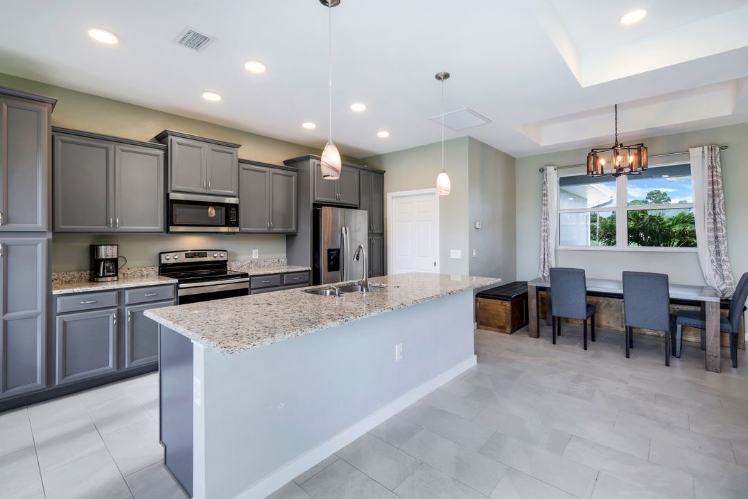 6446 40th St NE, Naples, FL 34120