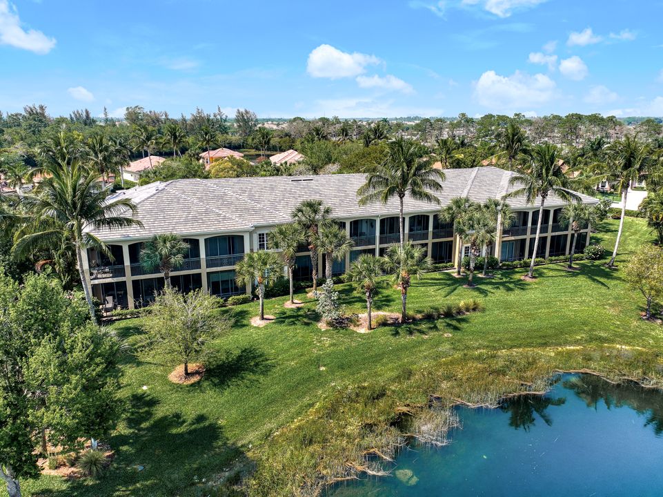 3093 Aviamar Cir #104, Naples, FL 34114