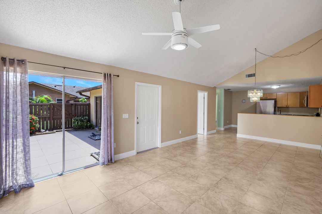 6346 Royal Woods Dr, Fort Myers, FL 33908