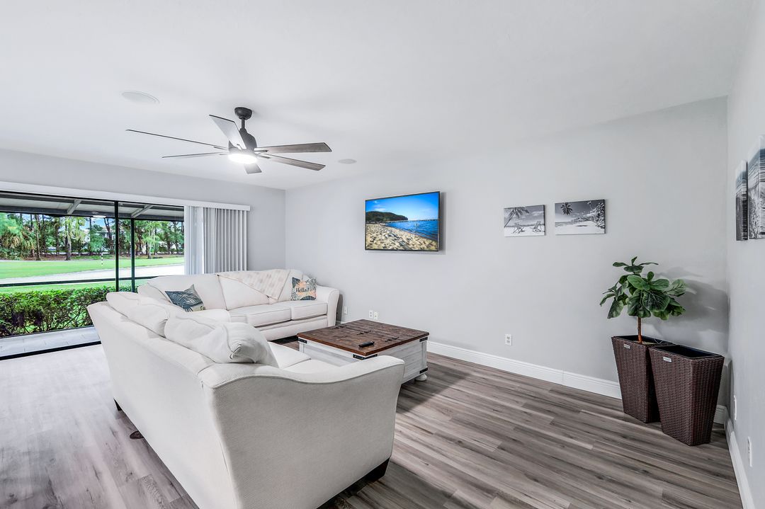 147 Forest Lakes Blvd #147, Naples, FL 34105