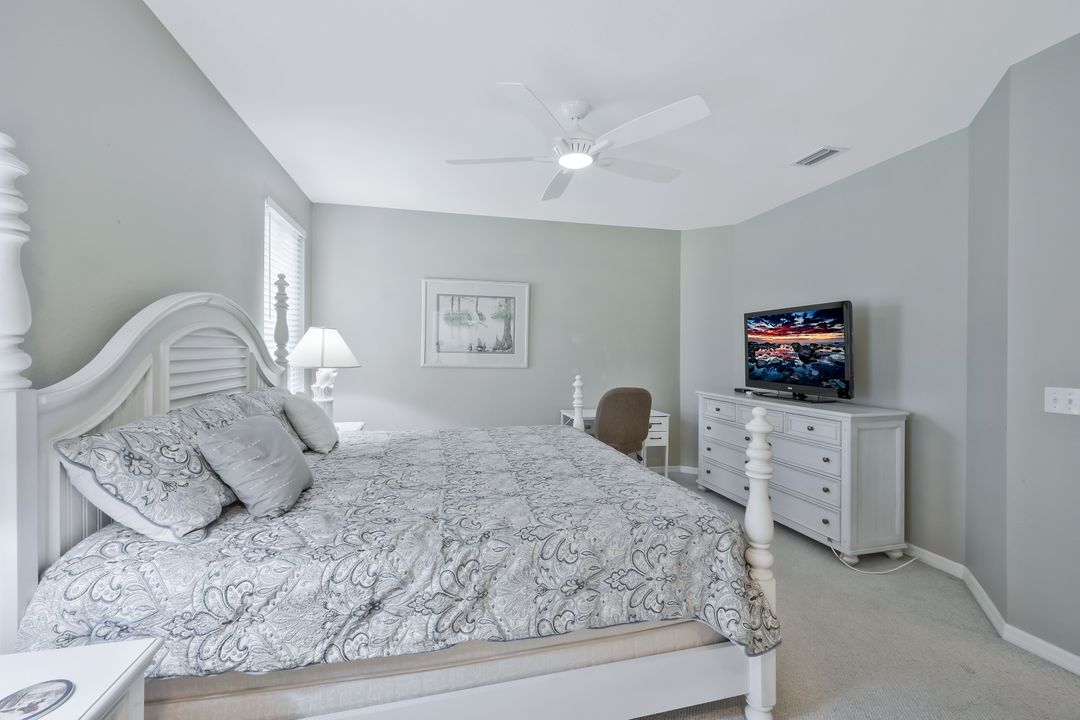1340 Charleston Square Dr #101, Naples, FL 34110