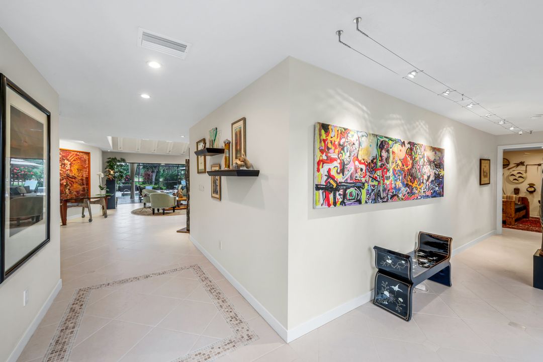 13024 Valewood Dr, Naples, FL 34119