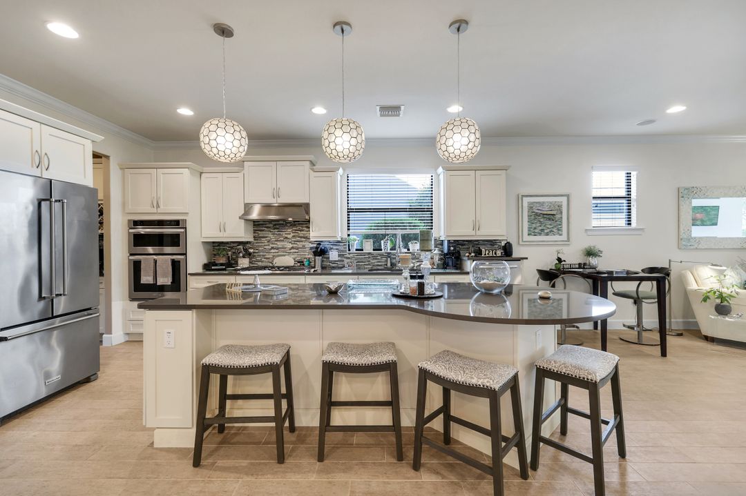 16345 Camden Lakes Cir, Naples, FL 34110