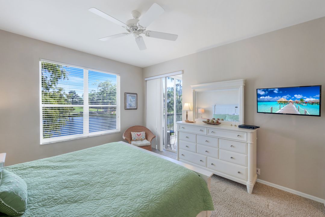 8247 Parkstone Pl #205, Naples, FL 34120