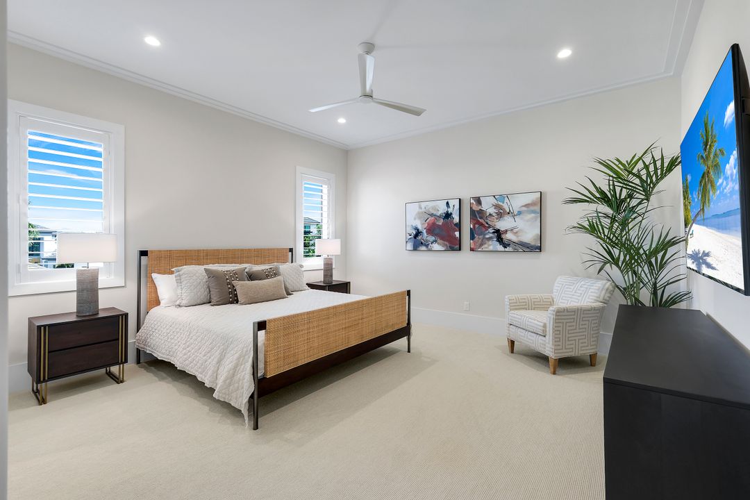 16647 Isola Bella Ln, Naples, FL 34110