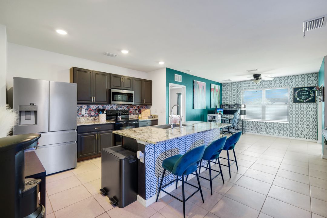 511 NW 26th St, Cape Coral, FL 33993
