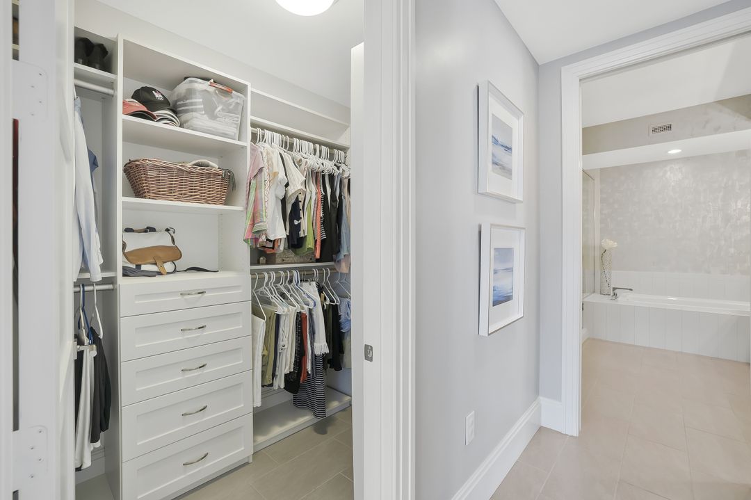 1035 3rd Ave S #402, Naples, FL 34102