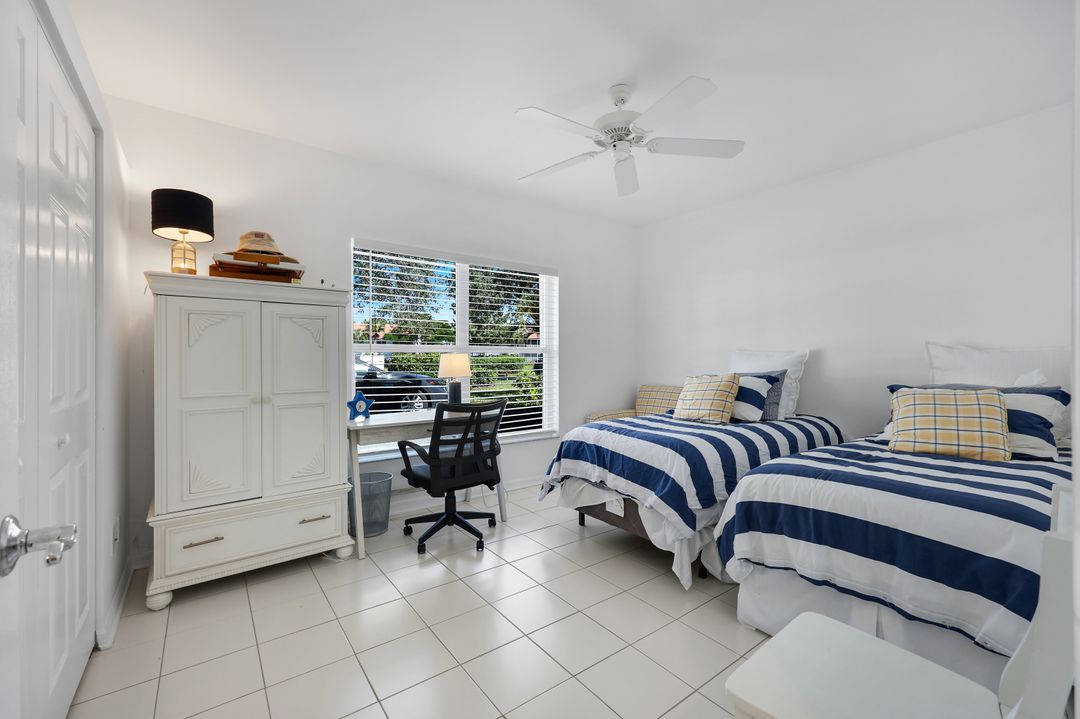 5045 Cedar Springs Dr #101, Naples, FL 34110