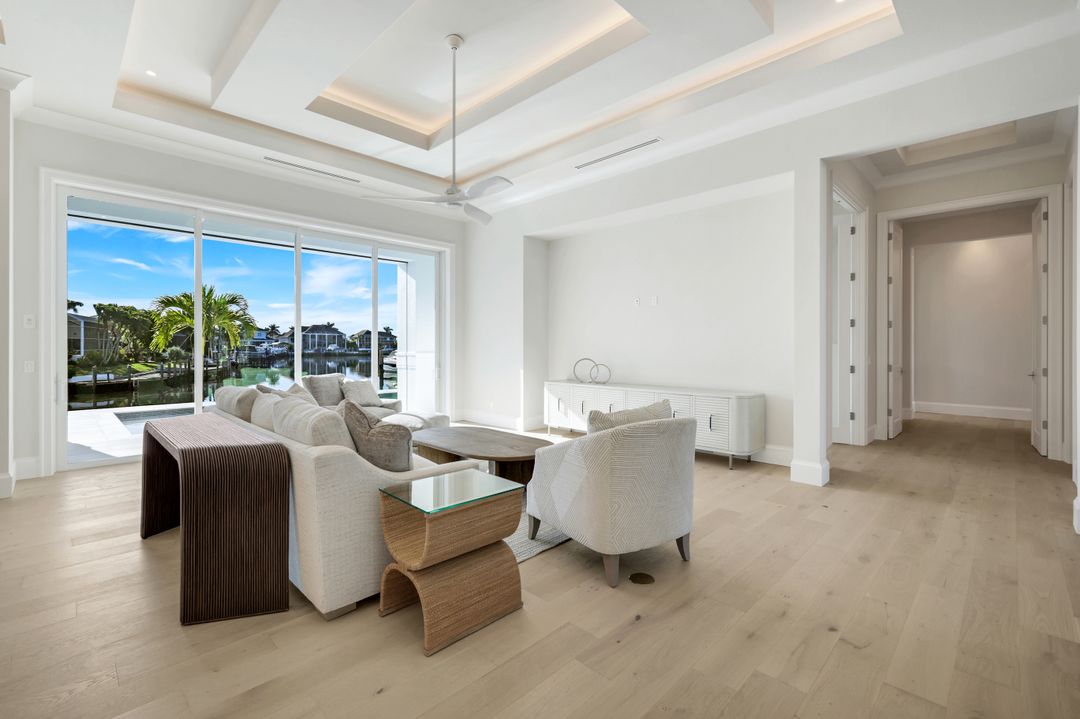 713 Nautilus Ct, Marco Island, FL 34145