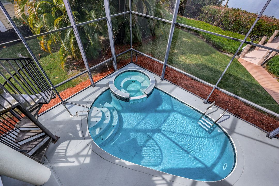 201 San Mateo Dr, Bonita Springs, FL 34134