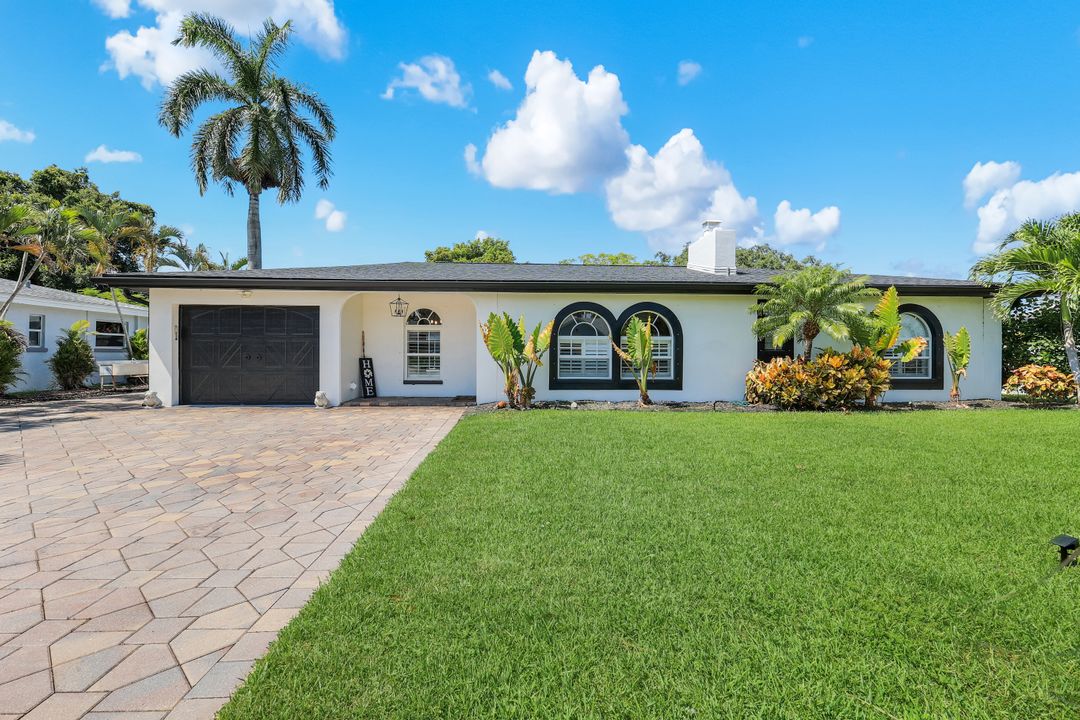 8327 Riviera Ave, Fort Myers, FL 33919