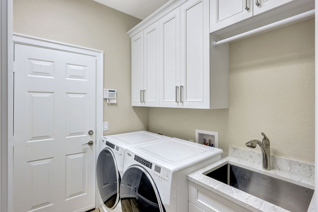 1799 Langford Ln, Naples, FL 34109