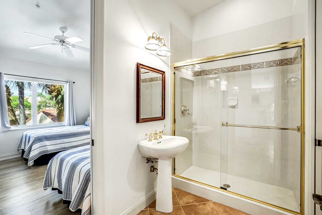 2385 Hidden Lake Dr #2, Naples, FL 34112