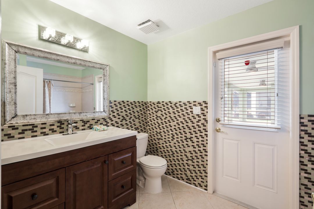 3325 SW 5th Pl, Cape Coral, FL 33914