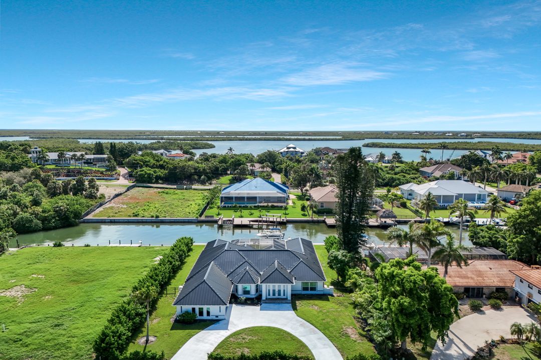 921 Scott Dr, Marco Island, FL 34145