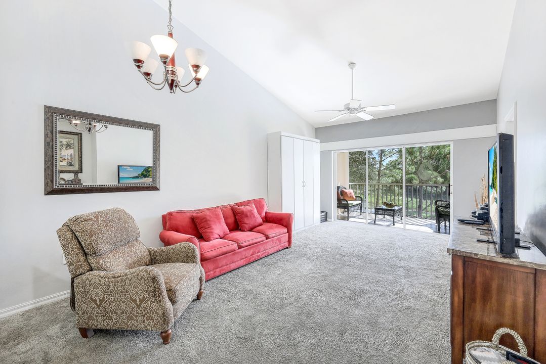 432 Valerie Way #202, Naples, FL 34104