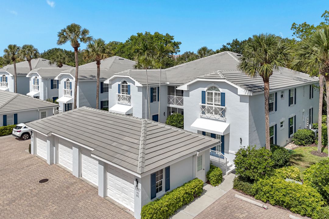 7087 Barrington Cir #101, Pelican Bay, FL 34108