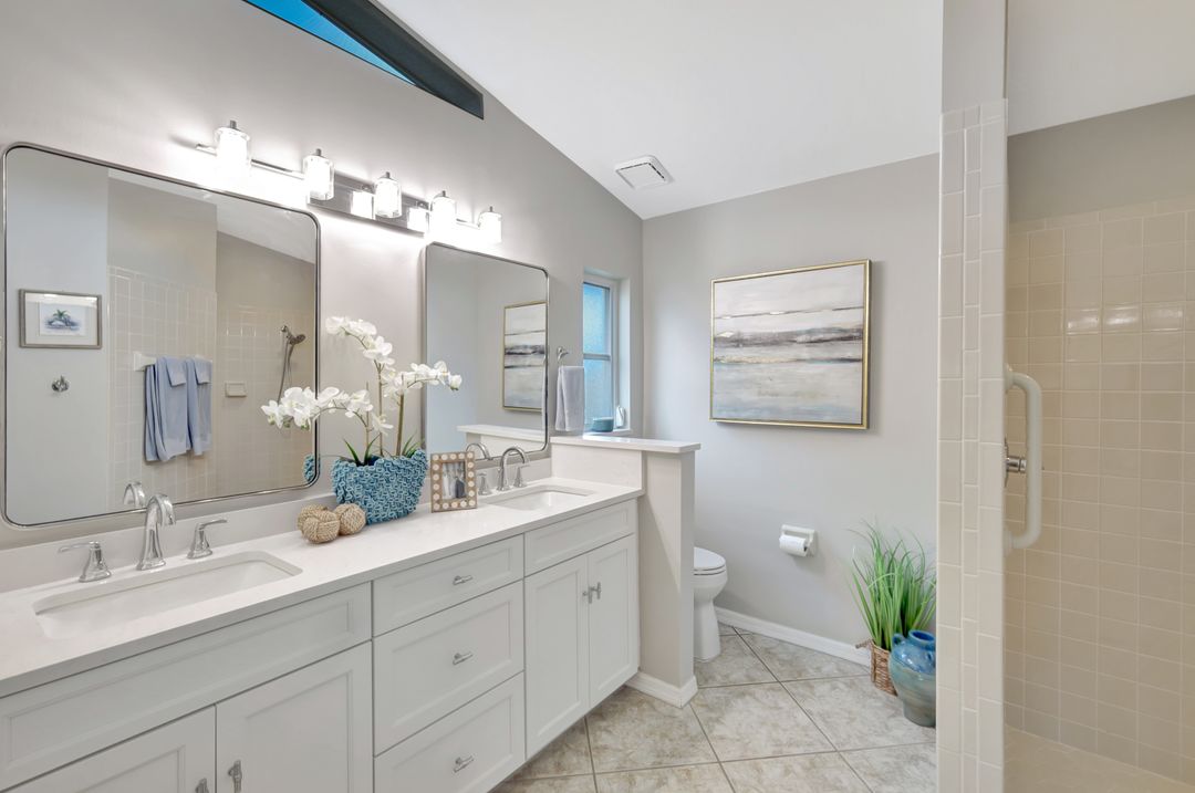 10898 Longshore Way W, Naples, FL 34119