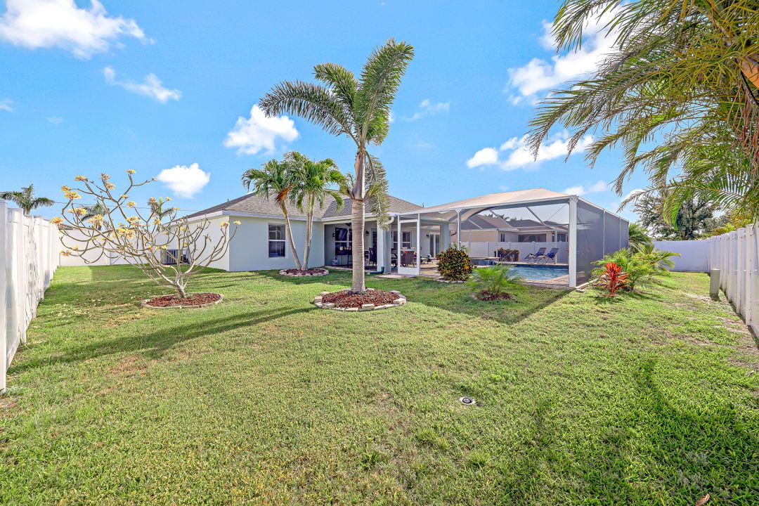 1814 SW 22nd Terrace, Cape Coral, FL 33991