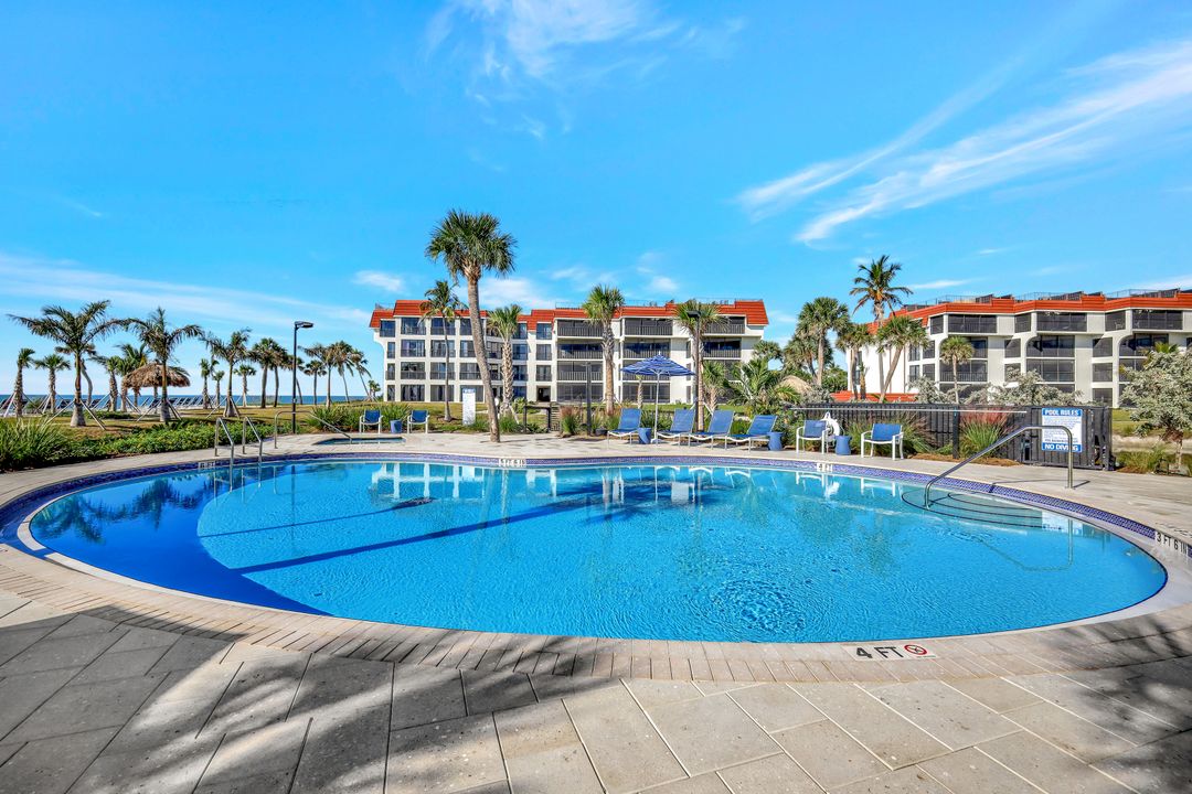 2445 W Gulf Dr, Sanibel, FL 33957