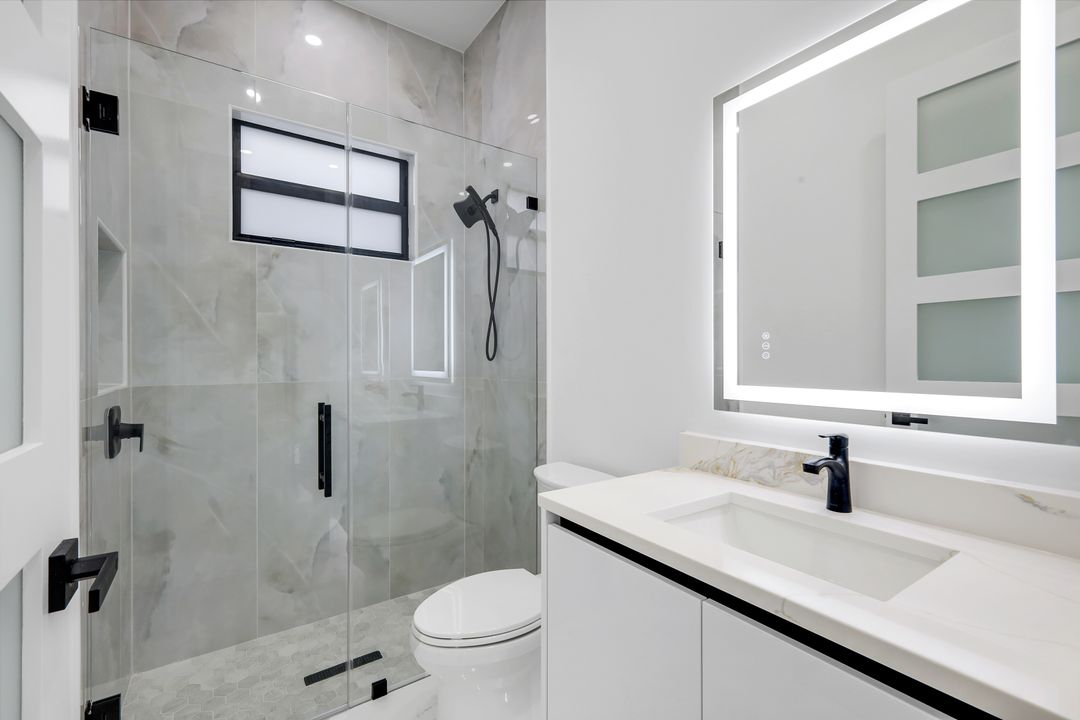 126 NW 25th St, Cape Coral, FL 33993