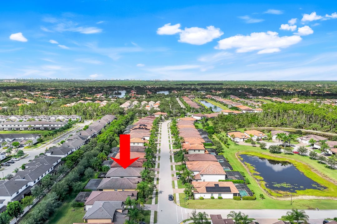 4244 Raffia Palm Cir, Naples, FL 34119
