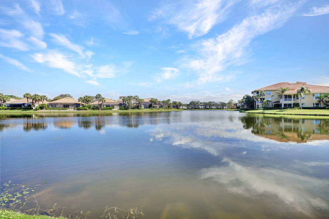 1876 Seville Blvd #1522, Naples, FL 34109