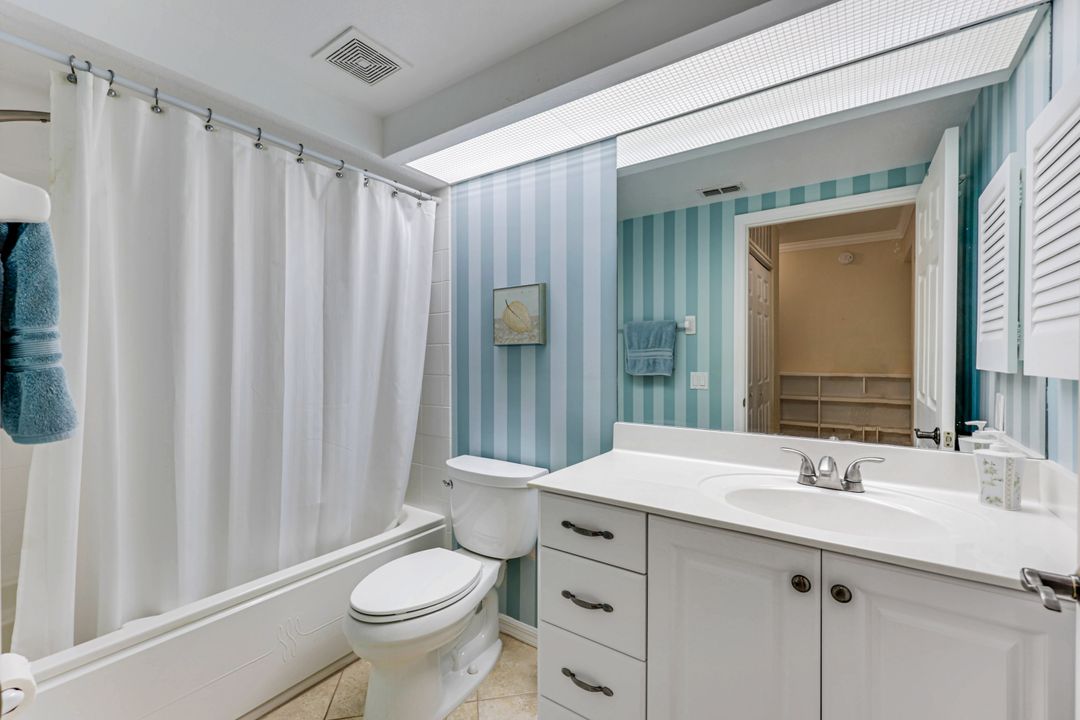 6825 Satinleaf Rd S #101, Naples, FL 34109