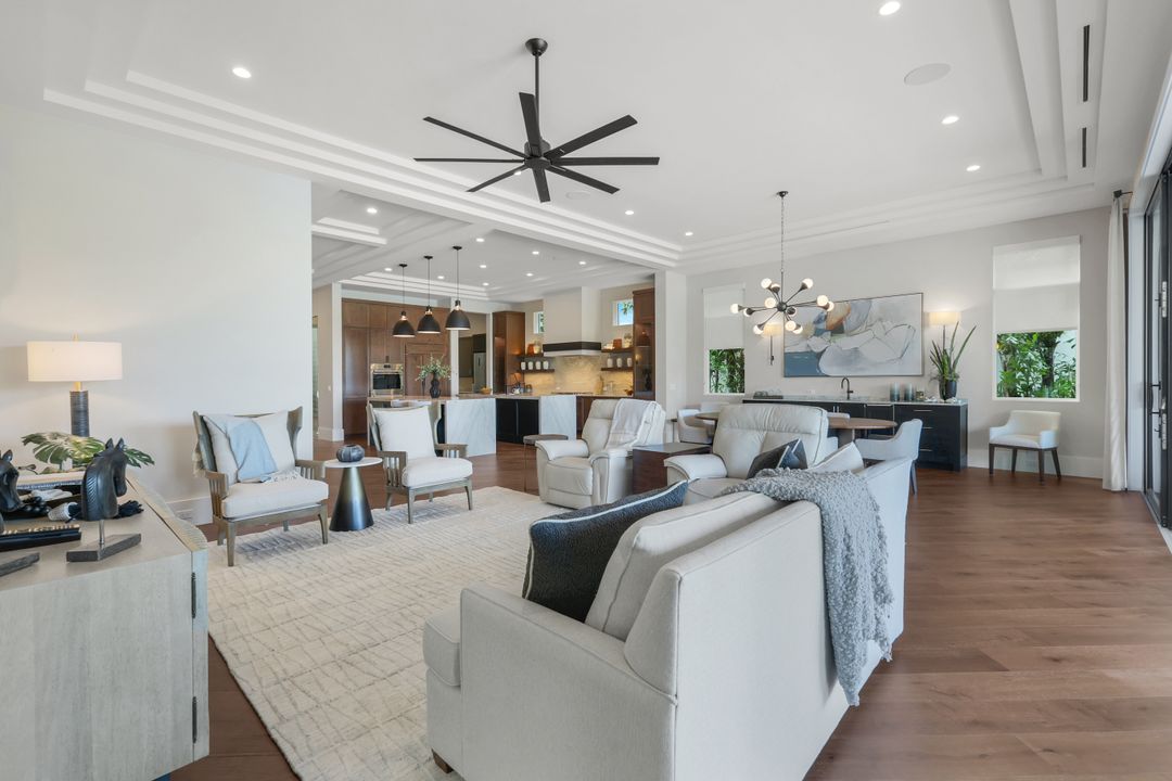 16647 Isola Bella Ln, Naples, FL 34110