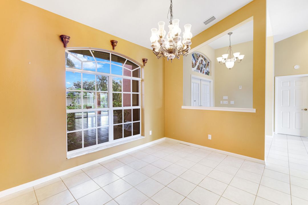 2143 SE 5th Ave, Cape Coral, FL 33990