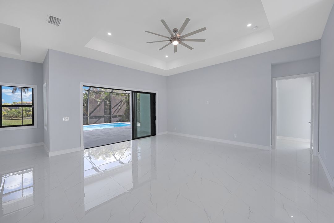 18288 Royal Hammock Blvd, Naples, FL 34114