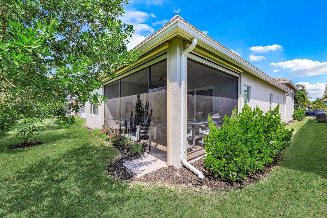 28450 Capraia Dr, Bonita Springs, FL 34135